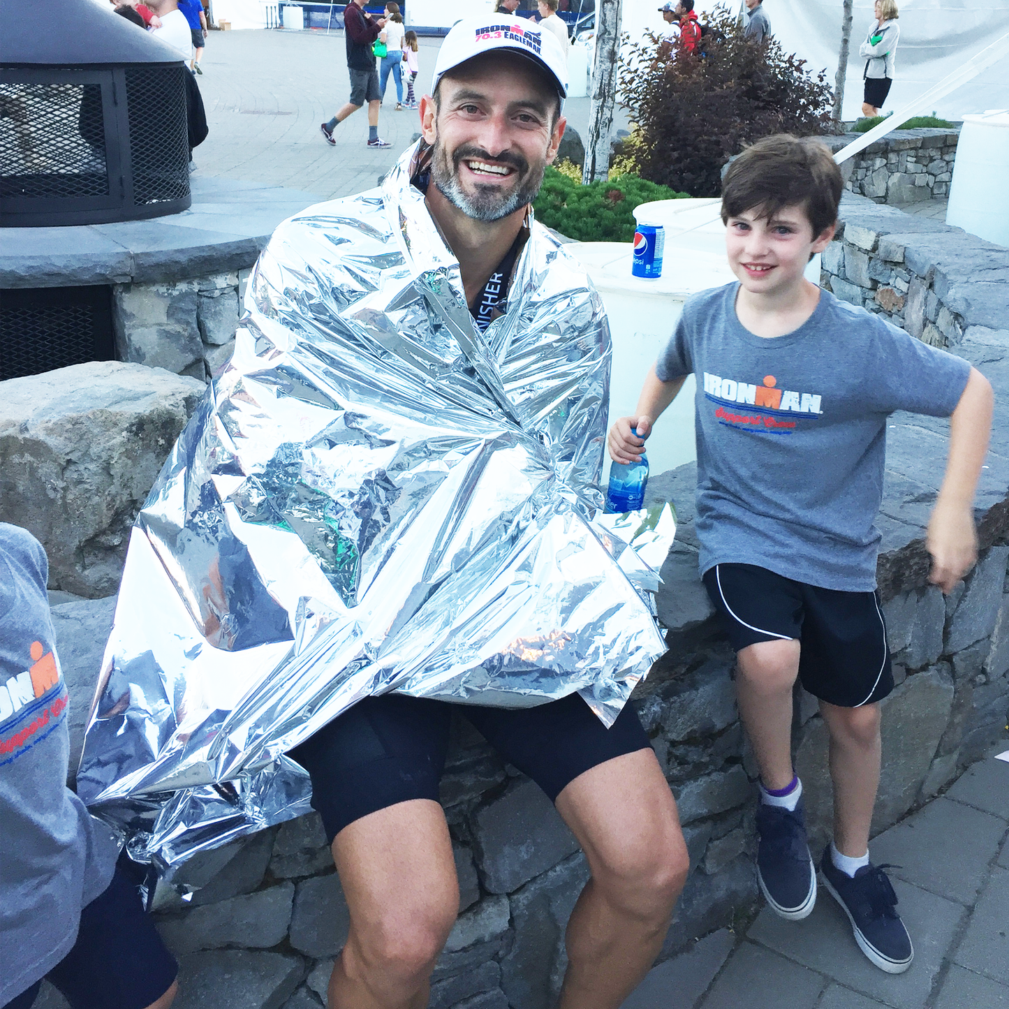 color: silver ~ size: 250 count ~ alt: Marathon Blankets